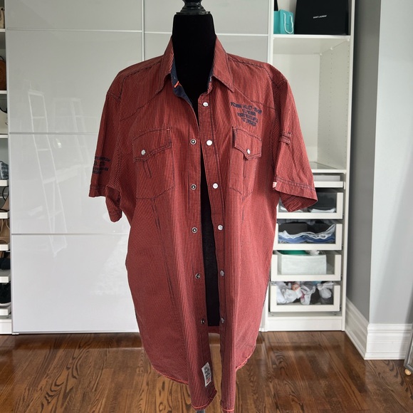 Pointe Zero Button Up Shirt - Picture 1 of 6
